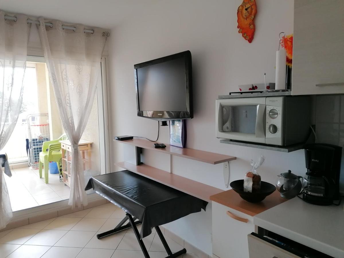 Appartement Residence Les Eucalyptus Л'Іль-Русс Екстер'єр фото